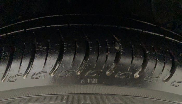 2014 Hyundai Xcent S 1.2, Petrol, Manual, 55,448 km, Right Front Tyre Tread