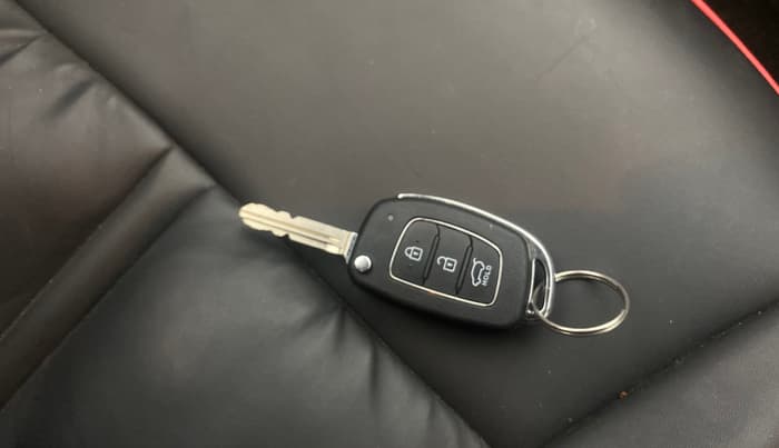 2022 Hyundai Creta EX 1.5 PETROL, Petrol, Manual, 28,147 km, Key Close Up