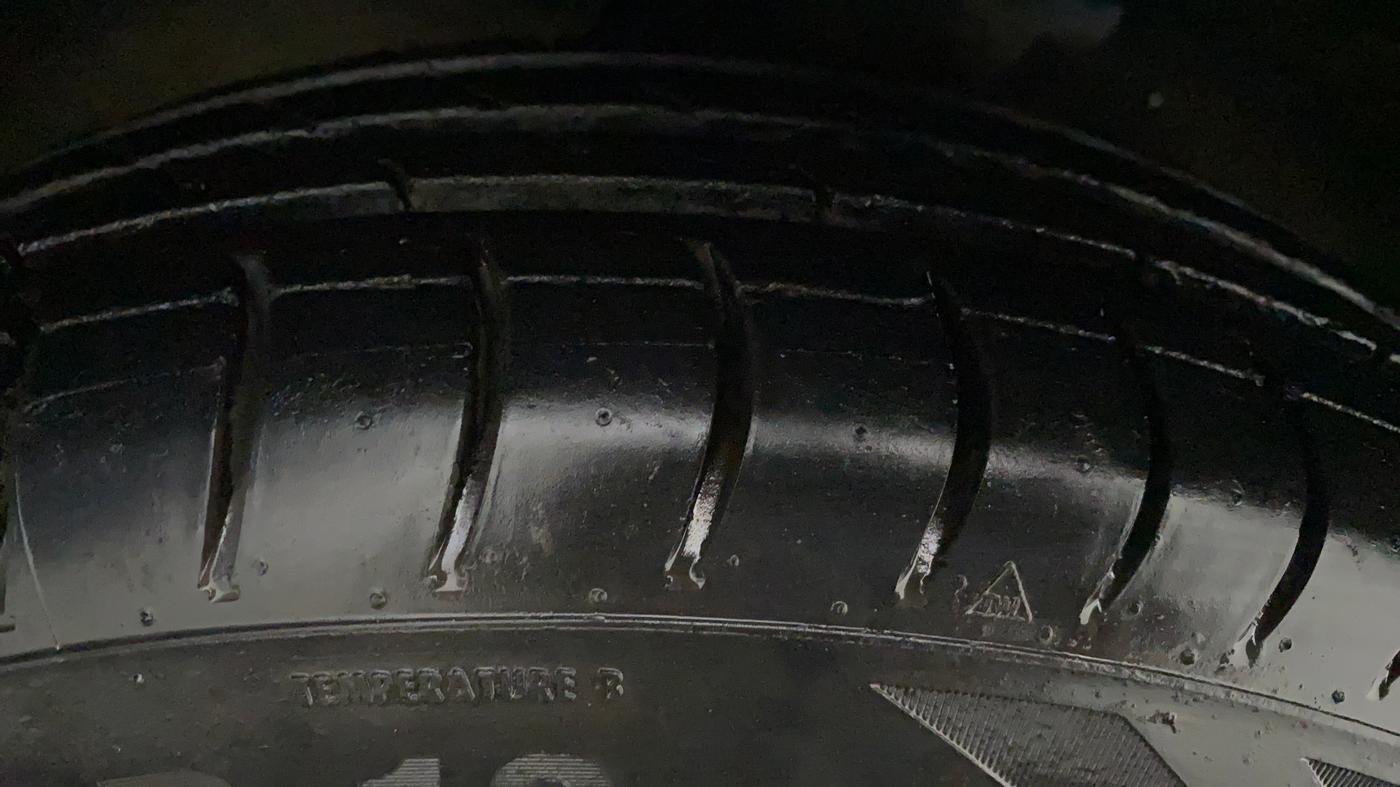 2014 Maruti Alto 800 LXI, Petrol, Manual, 25,765 km, Right Rear Tyre Tread
