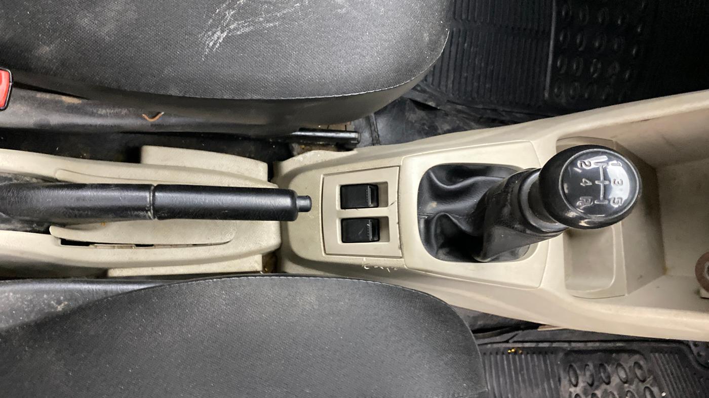 2019 Maruti Alto LXI, Petrol, Manual, 69,365 km, Gear Lever
