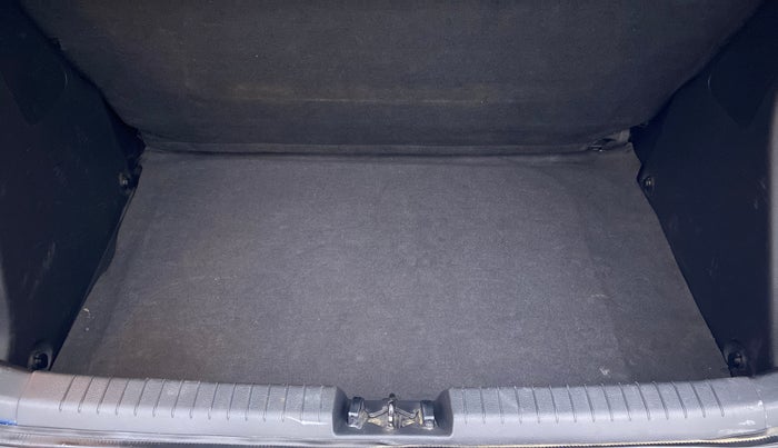 2018 Hyundai Elite i20 ASTA 1.2 (O), Petrol, Manual, 60,262 km, Boot Inside