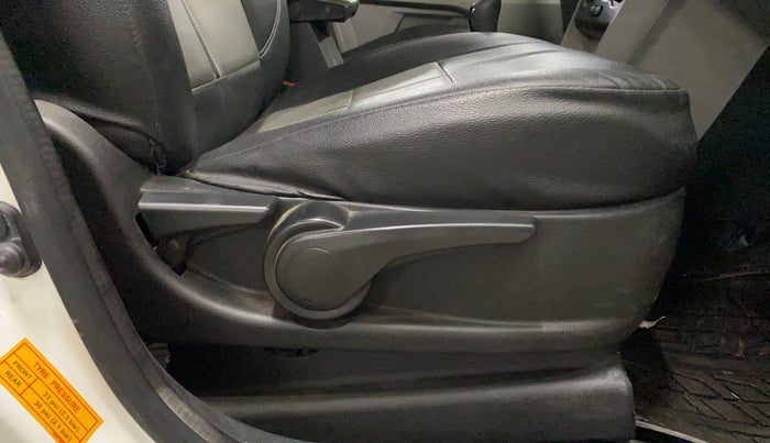 2018 Tata Tiago XZ PETROL, Petrol, Manual, 50,582 km, Driver Side Adjustment Panel