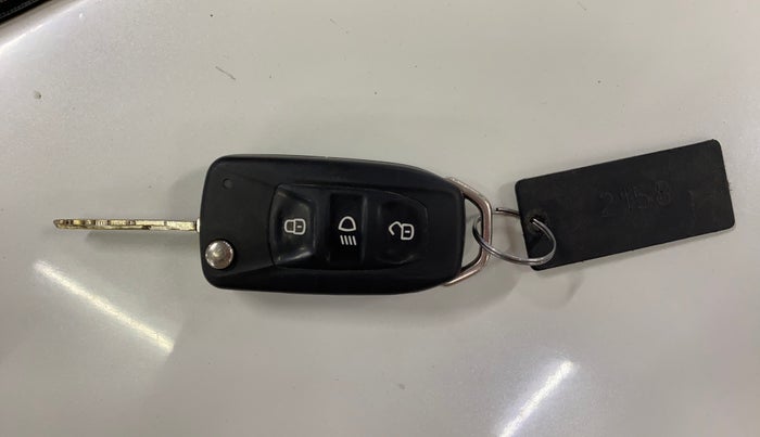 2018 Tata Tiago XZ PETROL, Petrol, Manual, 50,582 km, Key Close Up