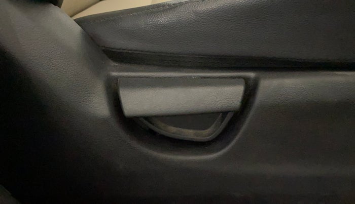 2020 Hyundai NEW SANTRO SPORTZ AMT, Petrol, Automatic, 38,455 km, Driver Side Adjustment Panel