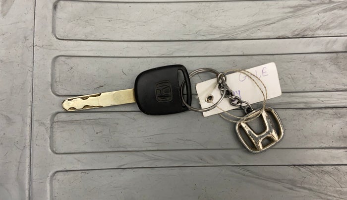 2017 Honda BR-V 1.5L I-VTEC S, Petrol, Manual, 97,371 km, Key Close Up