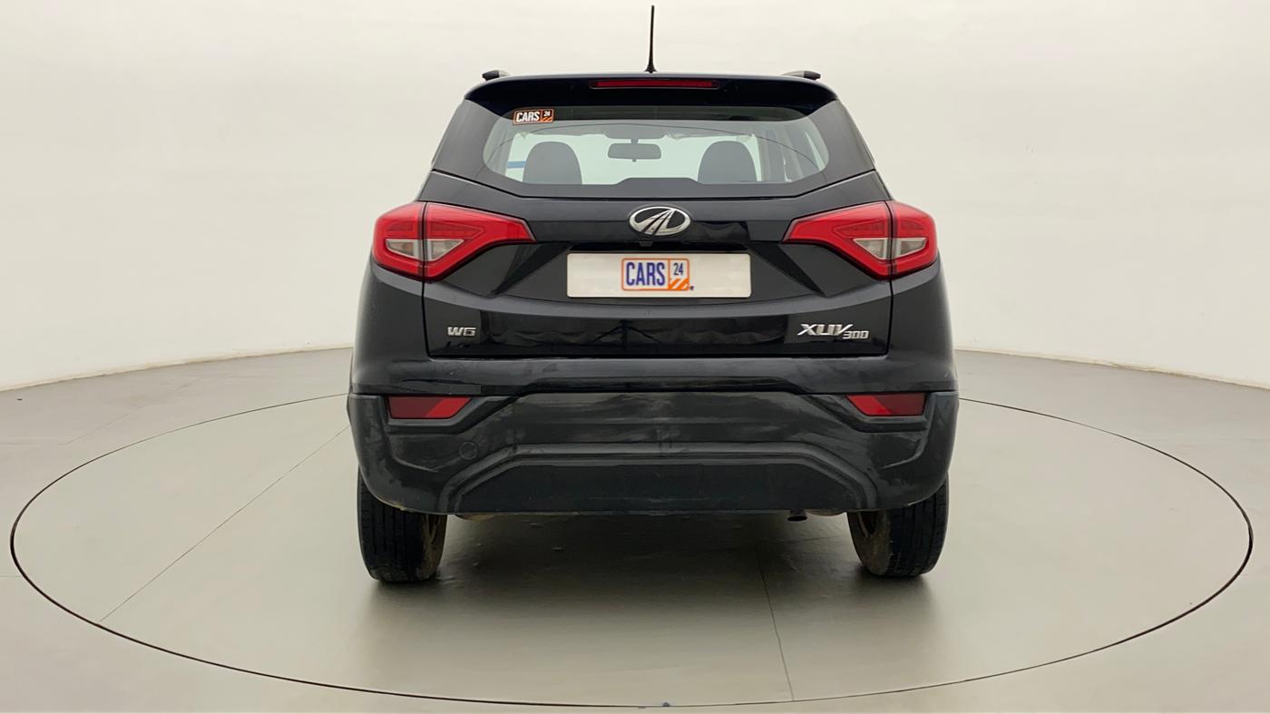 2019 Mahindra XUV300 W6 1.2 PETROL, Petrol, Manual, 99,438 km, Back/Rear