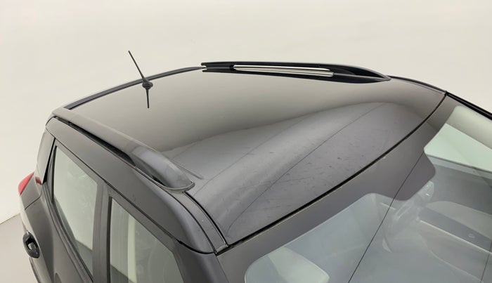 2019 Mahindra XUV300 W6 1.2 PETROL, Petrol, Manual, 99,438 km, Roof