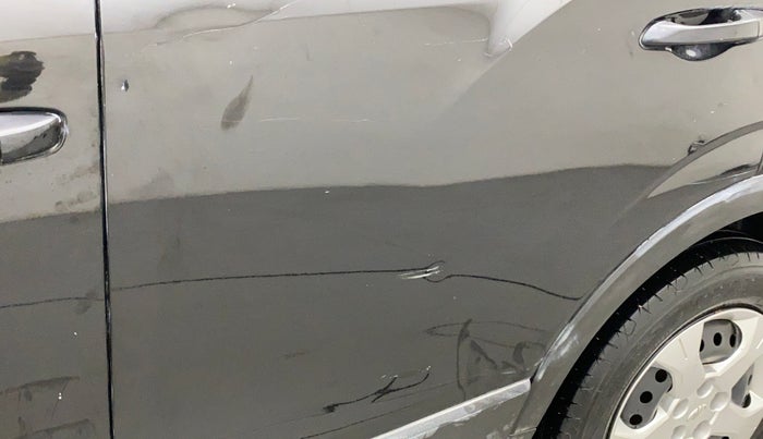 2019 Mahindra XUV300 W6 1.2 PETROL, Petrol, Manual, 99,438 km, Rear left door - Slightly dented