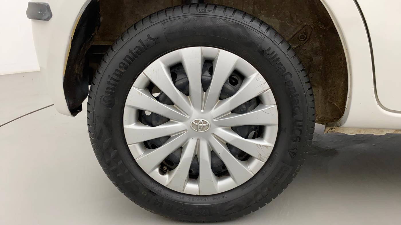 2015 Toyota Etios Liva G, Petrol, Manual, 88,127 km, Right Rear Wheel