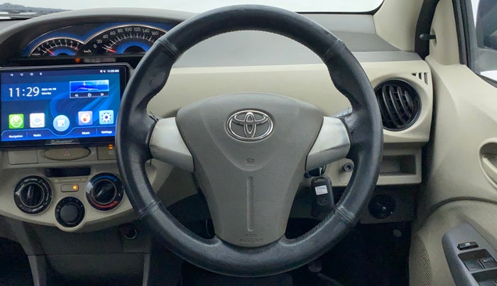 2015 Toyota Etios Liva G, Petrol, Manual, 88,127 km, Steering Wheel Close Up