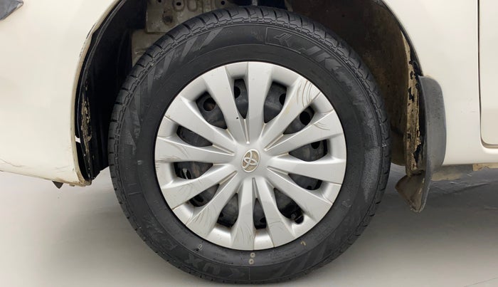 2015 Toyota Etios Liva G, Petrol, Manual, 88,127 km, Left Front Wheel
