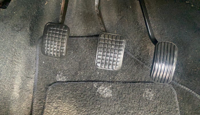 2017 Tata Tiago XT PETROL, Petrol, Manual, 30,618 km, Pedals