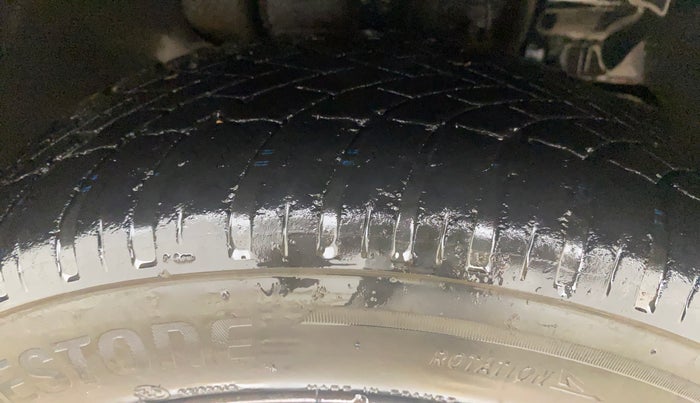 2017 Tata Tiago XT PETROL, Petrol, Manual, 30,618 km, Right Front Tyre Tread