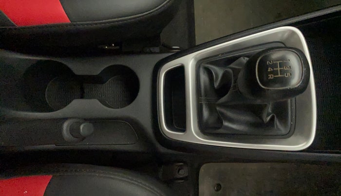 2019 Hyundai VENUE S 1.2, Petrol, Manual, 5,114 km, Gear Lever