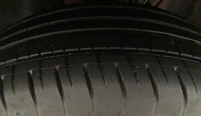 2019 Hyundai VENUE S 1.2, Petrol, Manual, 5,114 km, Left Front Tyre Tread