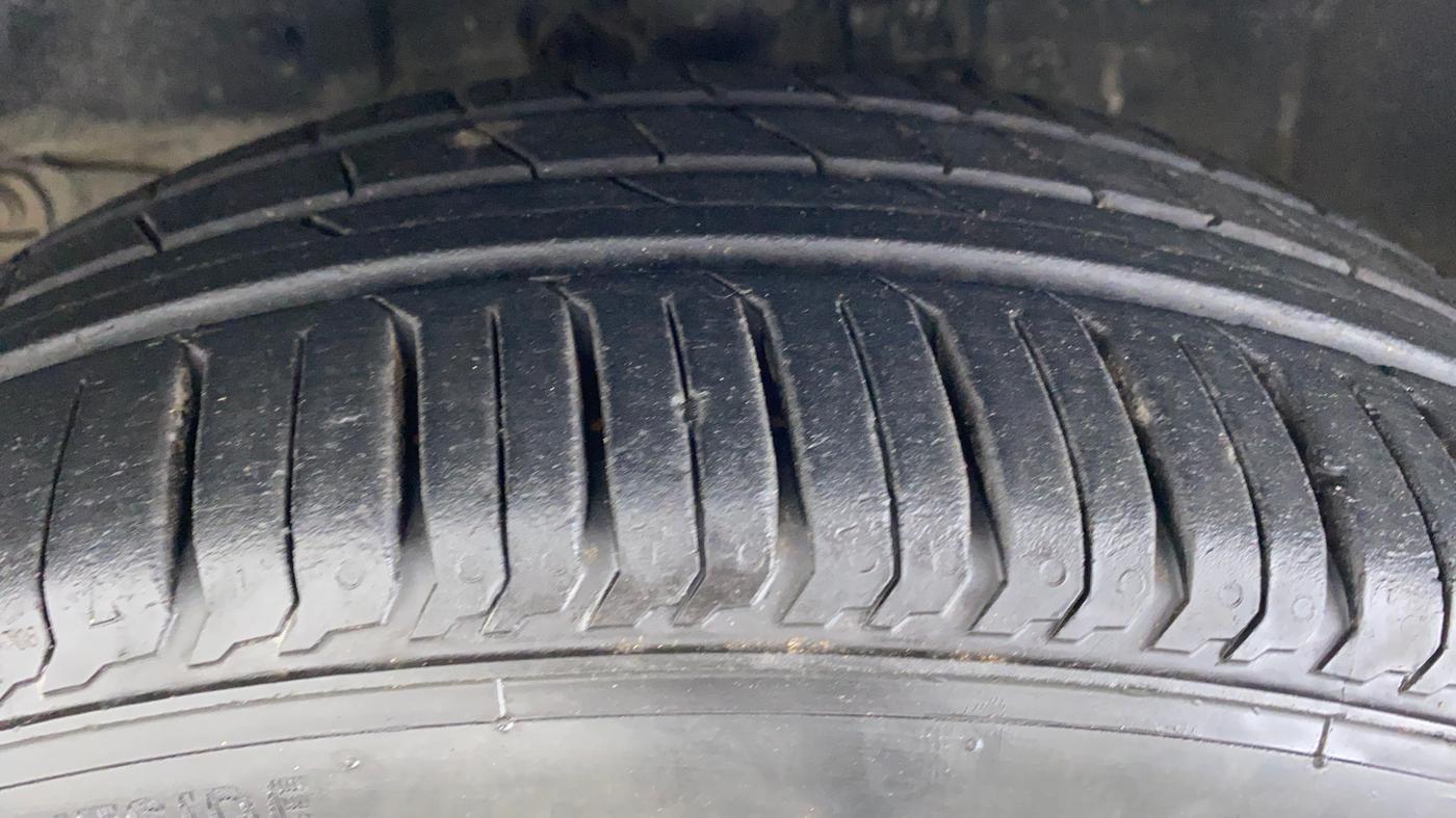 2011 Honda City V AT, Petrol, Automatic, 78,231 km, Left Front Tyre Tread