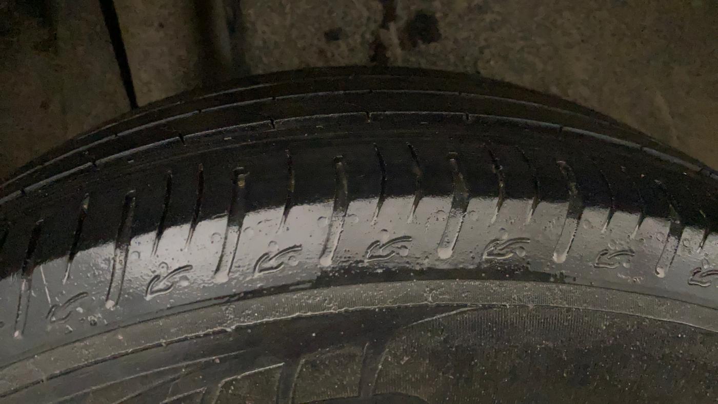 2024 Maruti BREZZA ZXI SMART HYBRID , Petrol, Manual, 56,225 km, Right Rear Tyre Tread