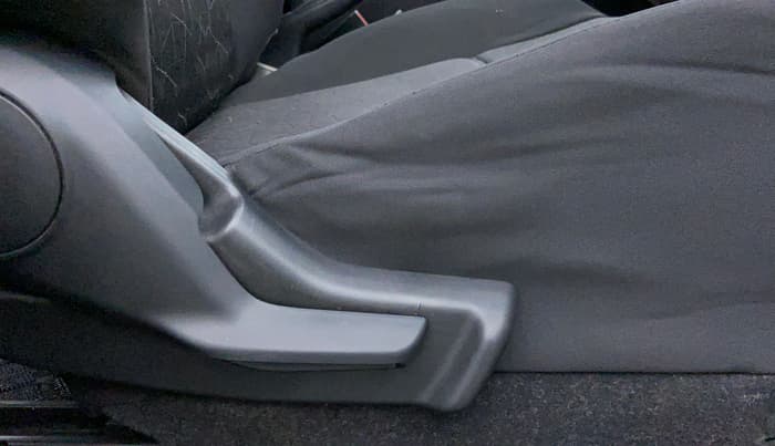 2017 Maruti IGNIS ZETA 1.3 DDIS, Diesel, Manual, 48,110 km, Driver Side Adjustment Panel
