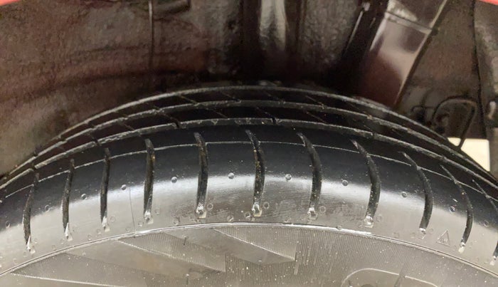 2019 Hyundai Grand i10 SPORTZ 1.2 KAPPA VTVT, Petrol, Manual, 20,709 km, Left Rear Tyre Tread