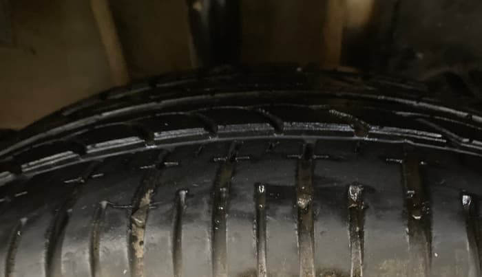 2017 Tata Tiago XZ PETROL, Petrol, Manual, 15,822 km, Right Rear Tyre Tread
