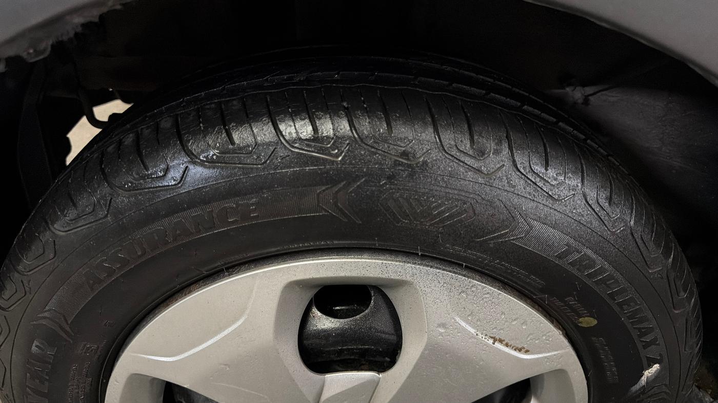 2020 Tata Tiago XT PETROL, Petrol, Manual, 40,804 km, Right Rear Tyre Tread
