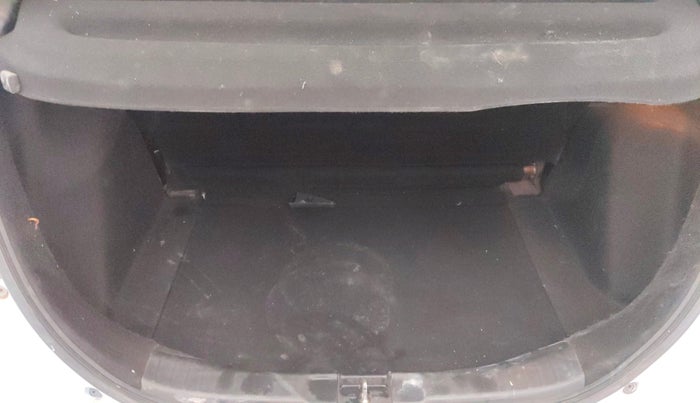 2016 Honda Jazz 1.2L I-VTEC V AT, Petrol, Automatic, 58,707 km, Boot Inside