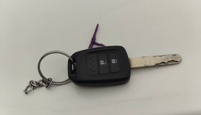 2016 Honda Jazz 1.2L I-VTEC V AT, Petrol, Automatic, 58,707 km, Key Close Up