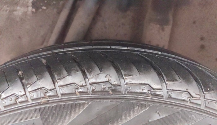 2016 Honda Jazz 1.2L I-VTEC V AT, Petrol, Automatic, 58,707 km, Left Rear Tyre Tread