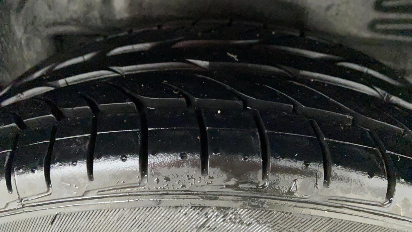 2018 Toyota Corolla Altis VL AT, Petrol, Automatic, 53,595 km, Left Rear Tyre Tread