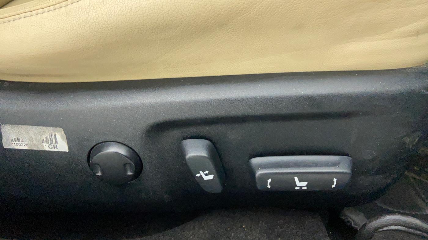 2018 Toyota Corolla Altis VL AT, Petrol, Automatic, 53,595 km, Driver Side Adjustment Panel