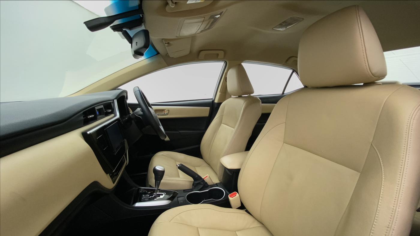 2018 Toyota Corolla Altis VL AT, Petrol, Automatic, 53,595 km, Right Side Front Door Cabin