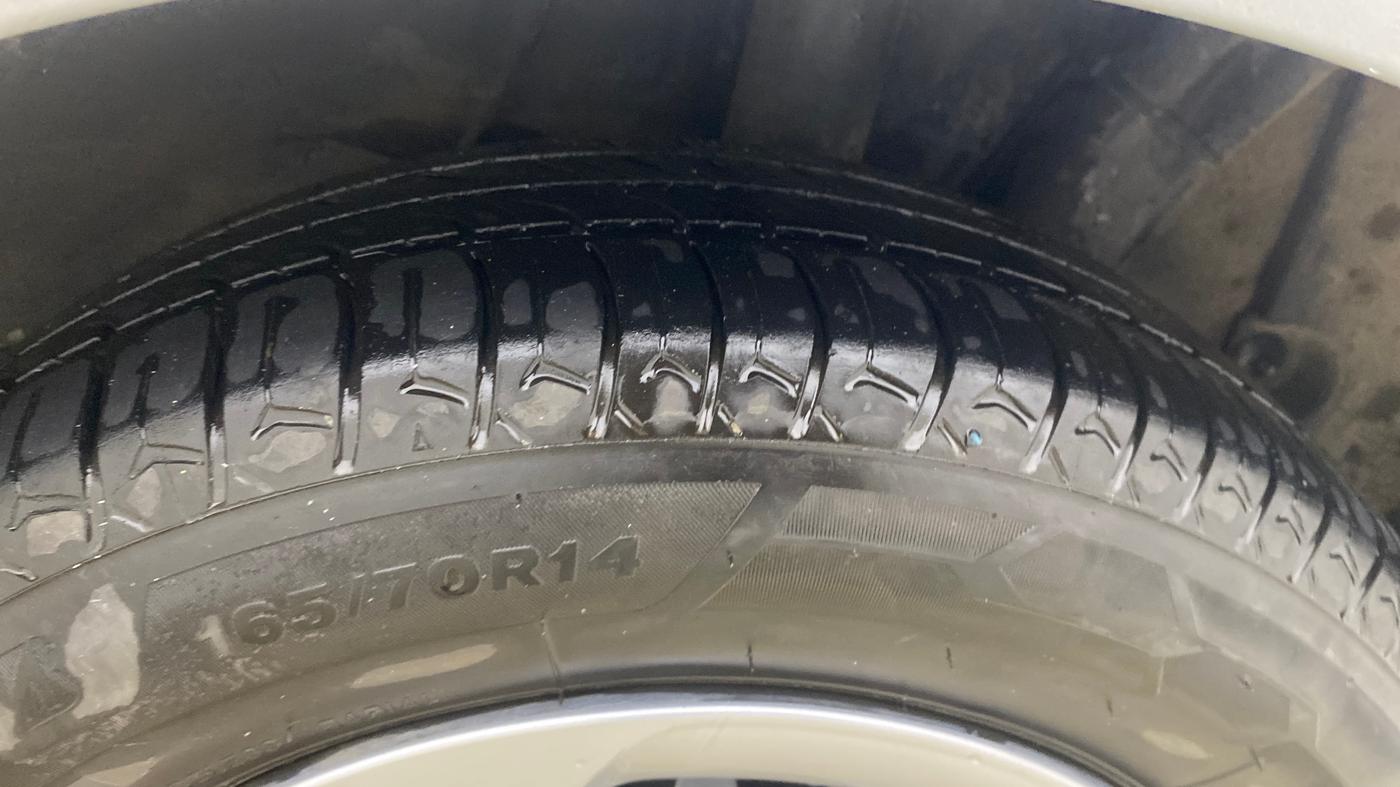 2021 Hyundai GRAND I10 NIOS MAGNA 1.2 KAPPA VTVT, Petrol, Manual, 1,00,896 km, Left Rear Tyre Tread