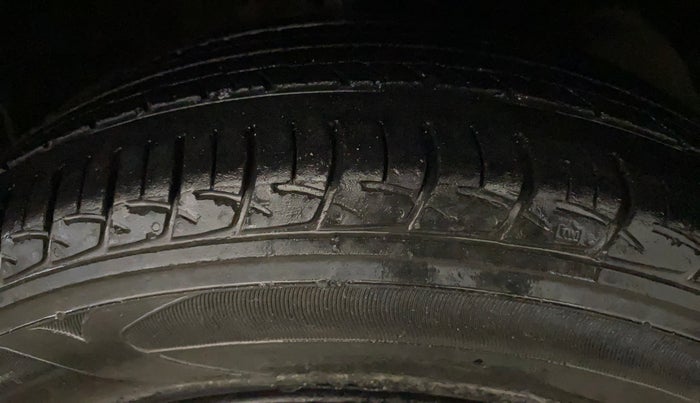 2019 Maruti Baleno DELTA PETROL 1.2, Petrol, Manual, 47,529 km, Right Front Tyre Tread