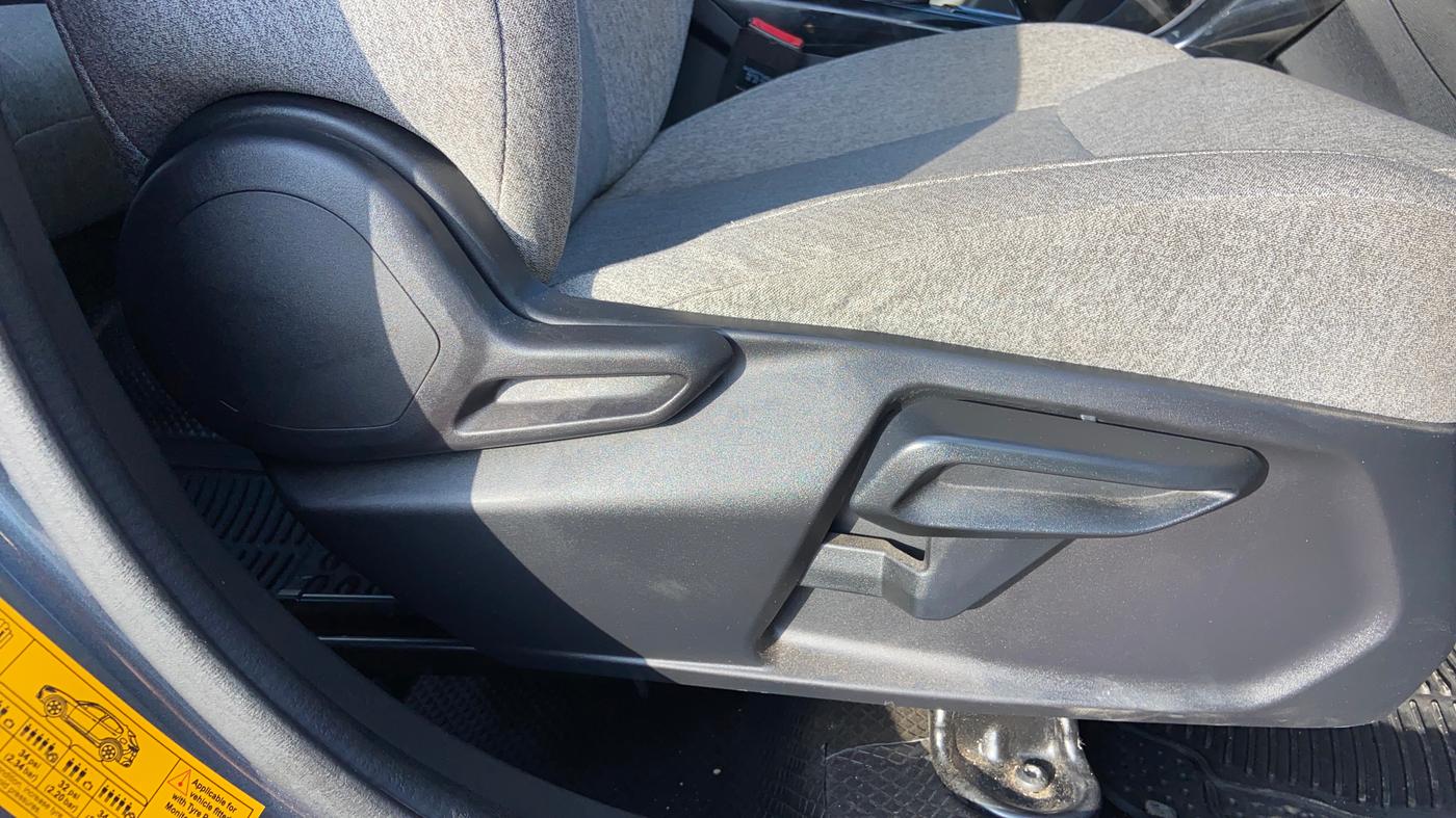 2025 Tata Curvv Pure Plus 1.2 Petrol 7DCA, Petrol, Automatic, 12,511 km, Driver Side Adjustment Panel