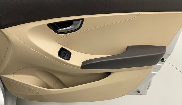 2017 Hyundai Eon SPORTZ, Petrol, Manual, 30,214 km, Driver Side Door Panels Control