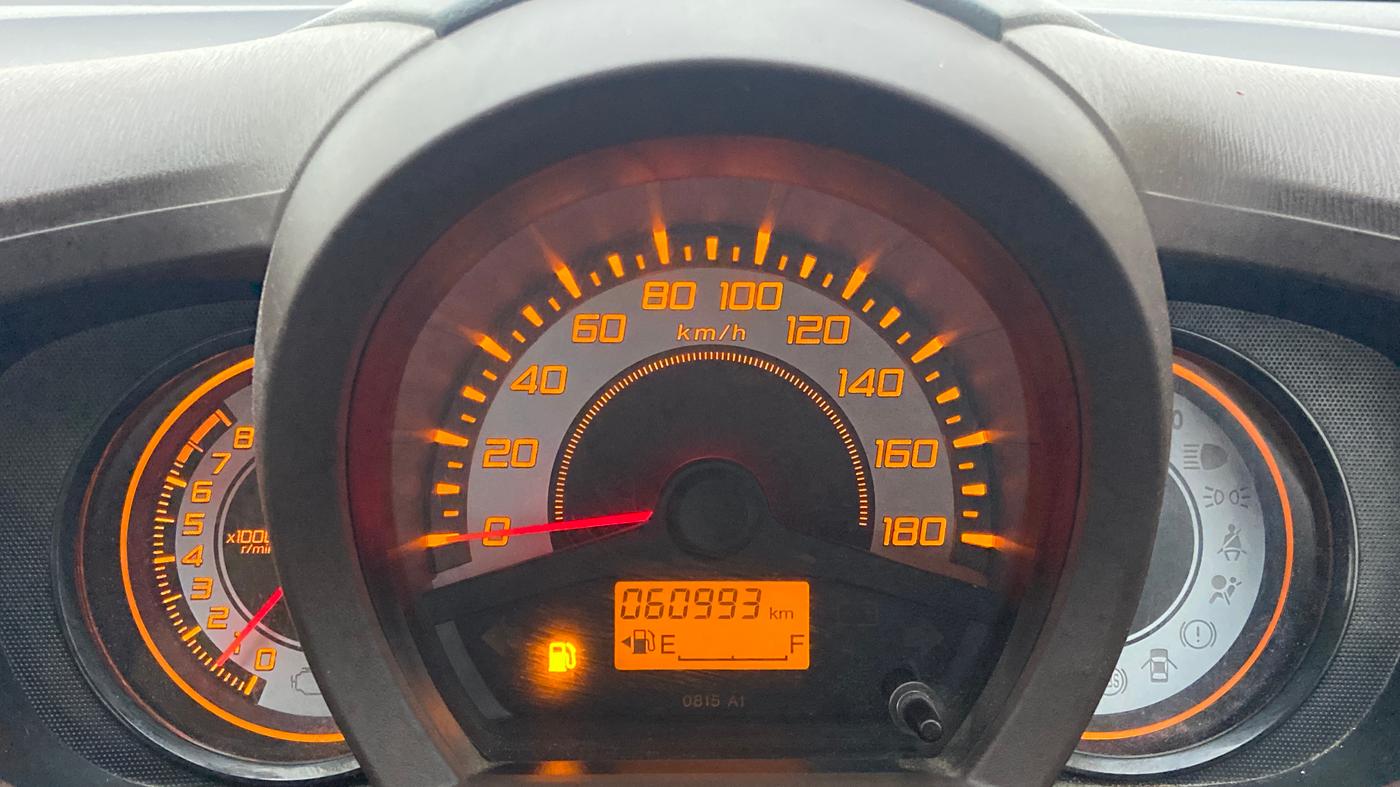 2013 Honda Brio V MT, Petrol, Manual, 60,993 km, Odometer Image