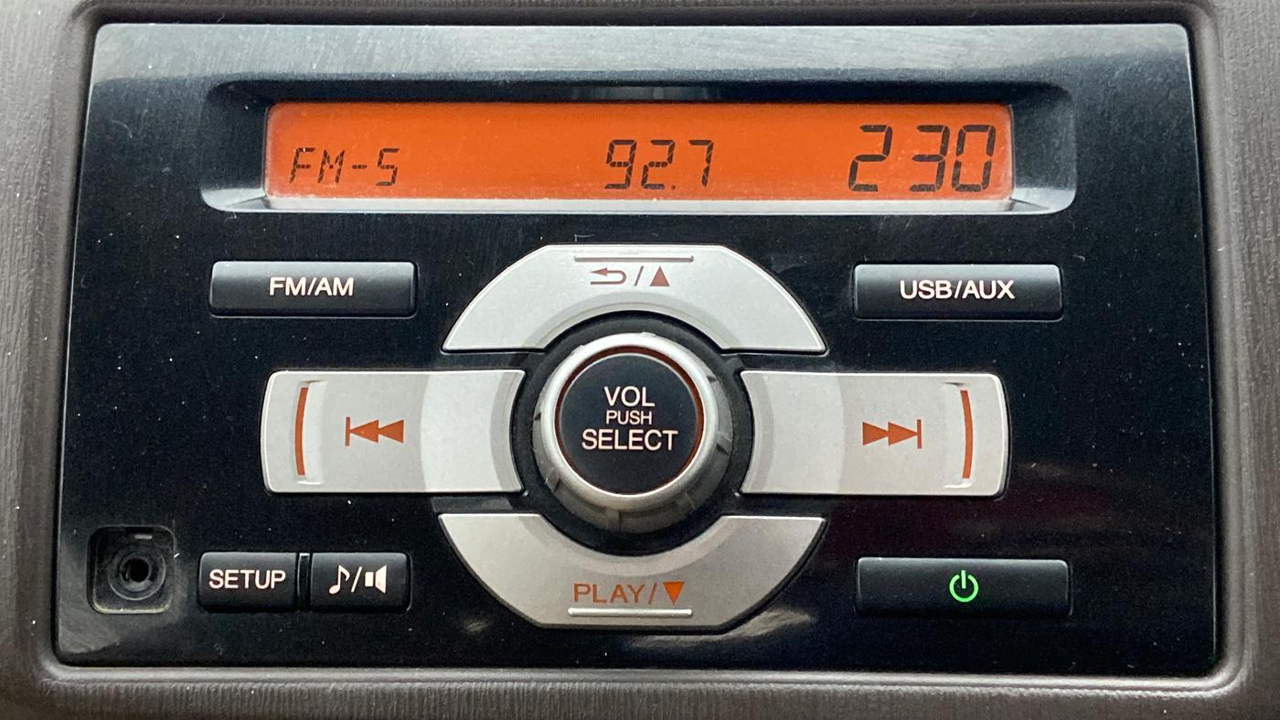 2013 Honda Brio V MT, Petrol, Manual, 60,993 km, Infotainment System