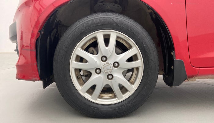 2013 Honda Brio V MT, Petrol, Manual, 60,993 km, Left Front Wheel