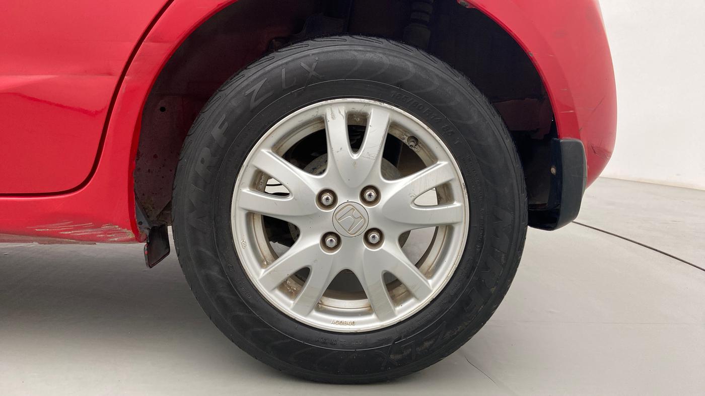 2013 Honda Brio V MT, Petrol, Manual, 60,993 km, Left Rear Wheel