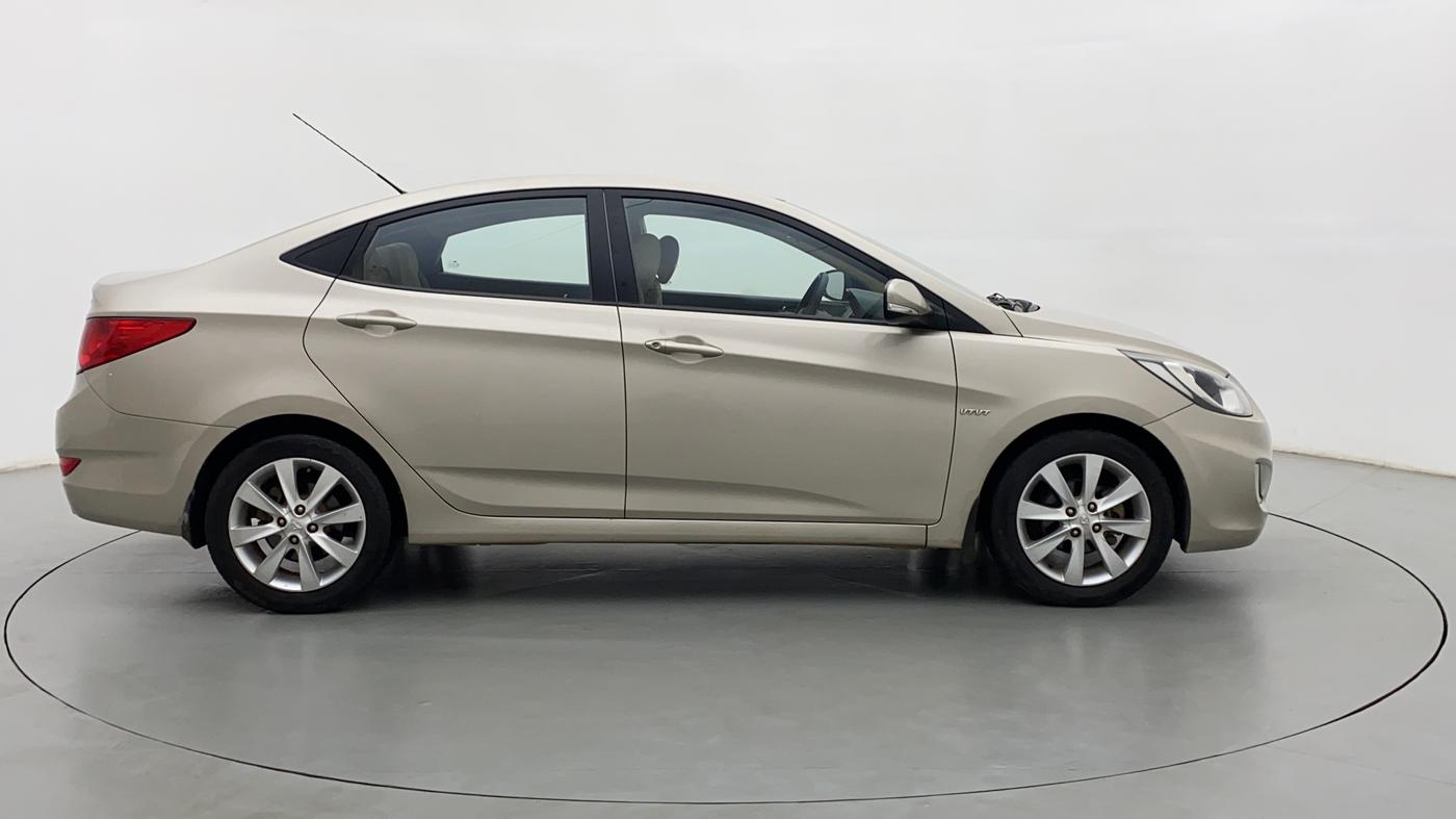 2011 Hyundai Verna FLUIDIC 1.6 SX VTVT, Petrol, Manual, 77,170 km, Right Side