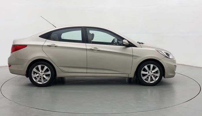 2011 Hyundai Verna FLUIDIC 1.6 SX VTVT, Petrol, Manual, 77,170 km, Right Side