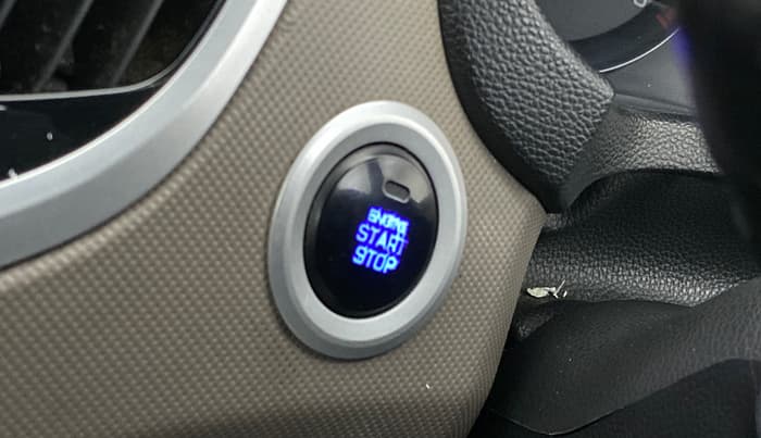 2016 Hyundai Creta SX PLUS 1.6 PETROL, Petrol, Manual, 99,701 km, Keyless Start/ Stop Button