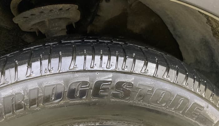 2016 Hyundai Creta SX PLUS 1.6 PETROL, Petrol, Manual, 99,701 km, Left Front Tyre Tread