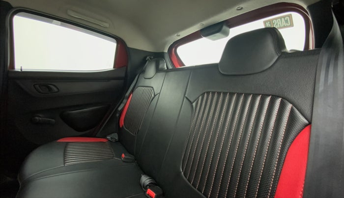 2018 Renault Kwid RXT 1.0 (O), Petrol, Manual, 34,810 km, Right Side Rear Door Cabin
