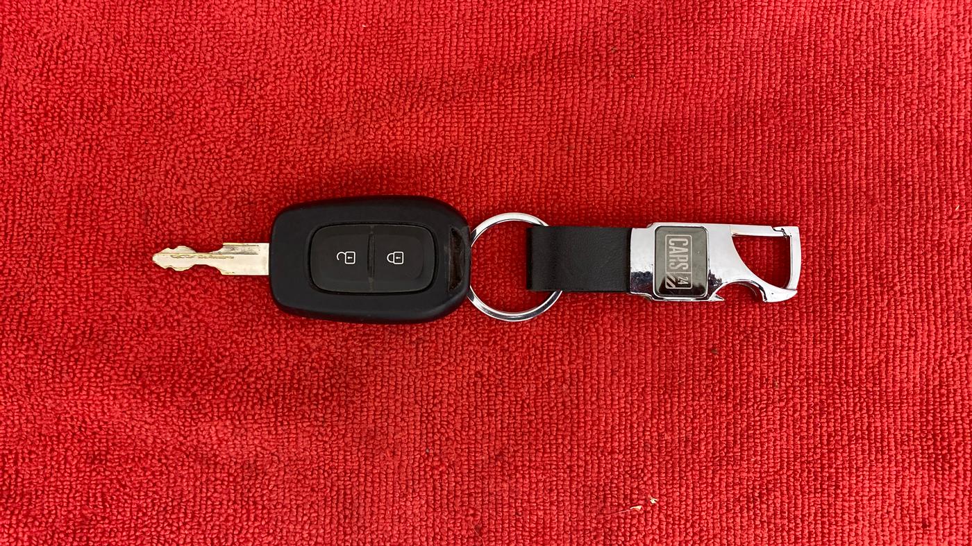 2018 Renault Kwid RXT 1.0 (O), Petrol, Manual, 34,810 km, Key Close Up