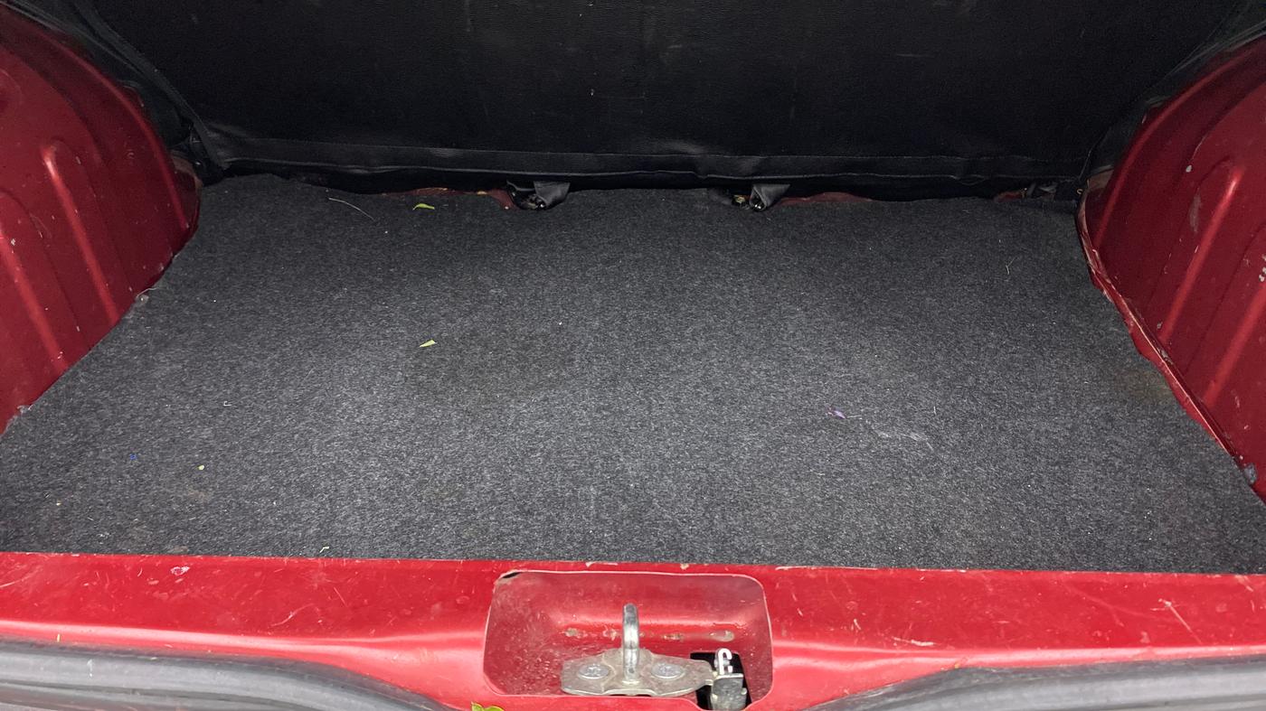 2018 Renault Kwid RXT 1.0 (O), Petrol, Manual, 34,810 km, Boot Inside