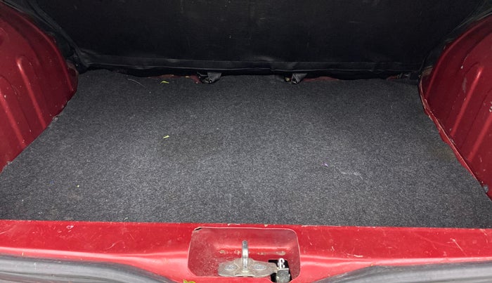 2018 Renault Kwid RXT 1.0 (O), Petrol, Manual, 34,810 km, Boot Inside