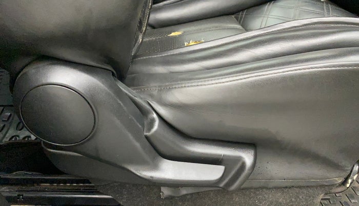 2019 Maruti IGNIS DELTA 1.2 AMT, Petrol, Automatic, 34,824 km, Driver Side Adjustment Panel