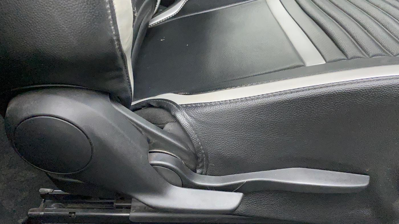 2021 Maruti Baleno ZETA PETROL 1.2, Petrol, Manual, 14,454 km, Driver Side Adjustment Panel