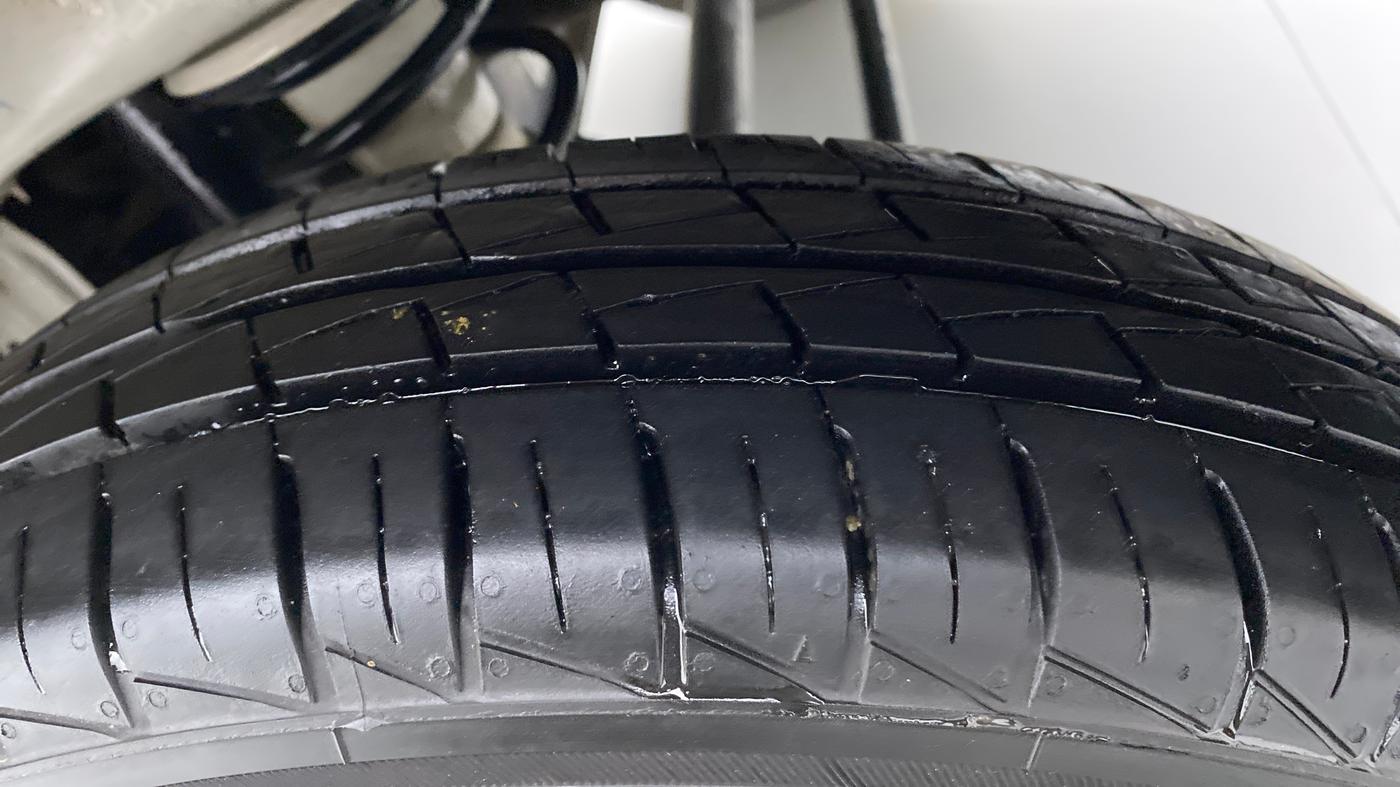 2021 Maruti Alto LXI, Petrol, Manual, 5,777 km, Left Rear Tyre Tread